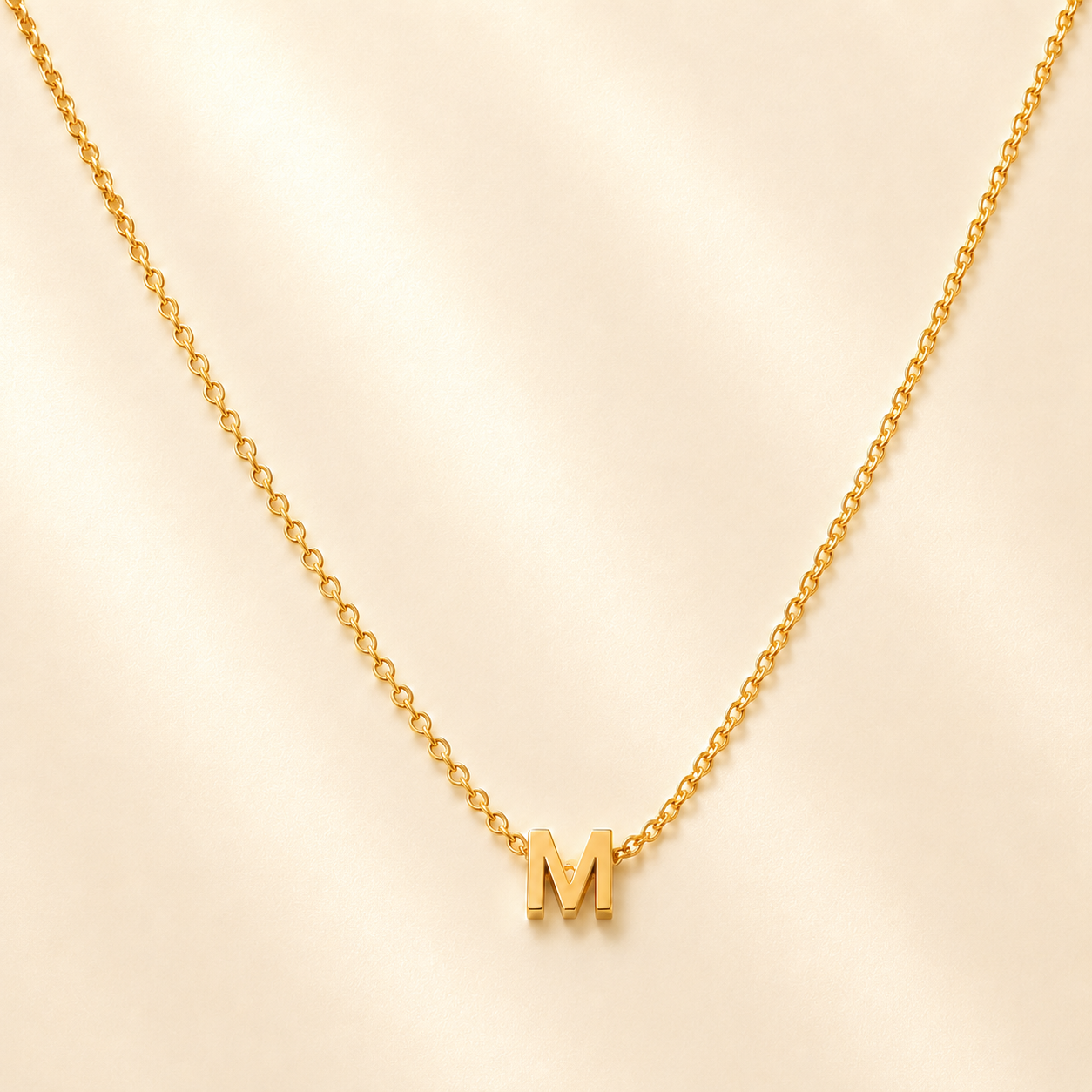 Collier Renaissance – Initiale M | Acier Inoxydable