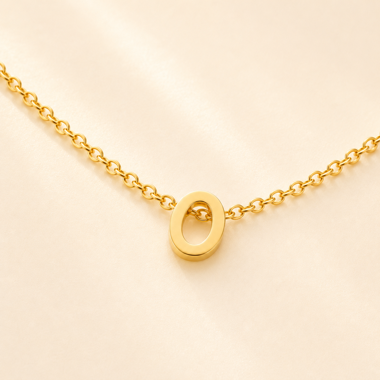 Collier Renaissance – Initiale O | Acier Inoxydable