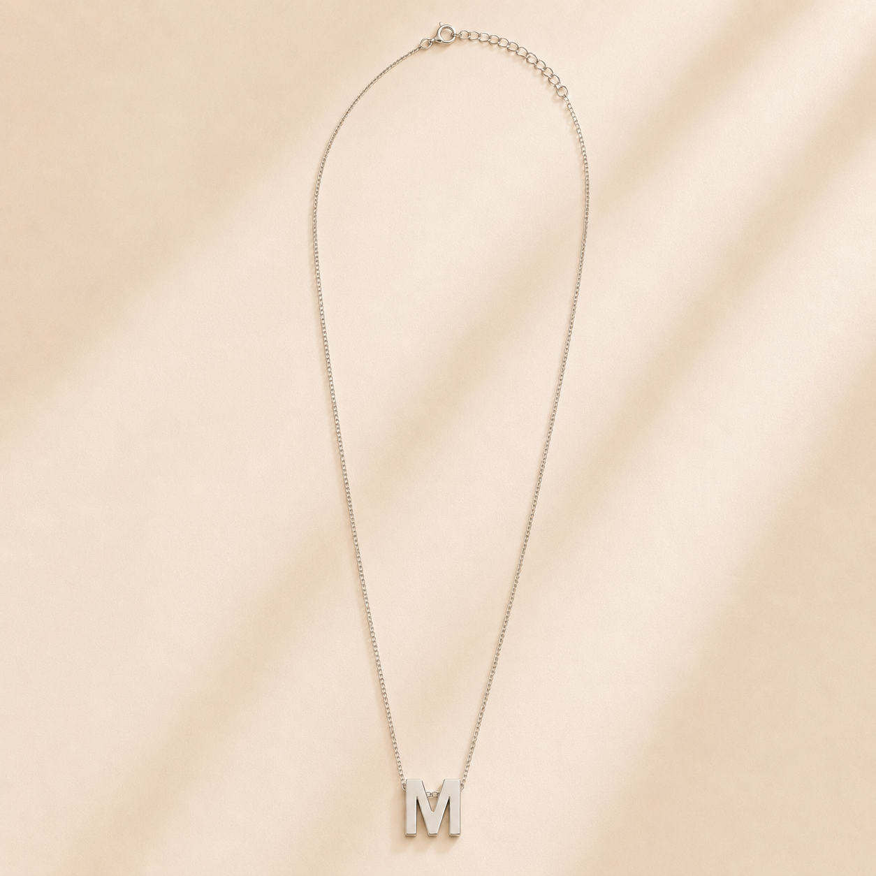 Collier Symbole – Initiale M | Acier Inoxydable Argent